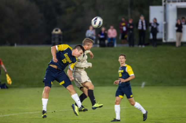 Mens soccer 0-0 tie