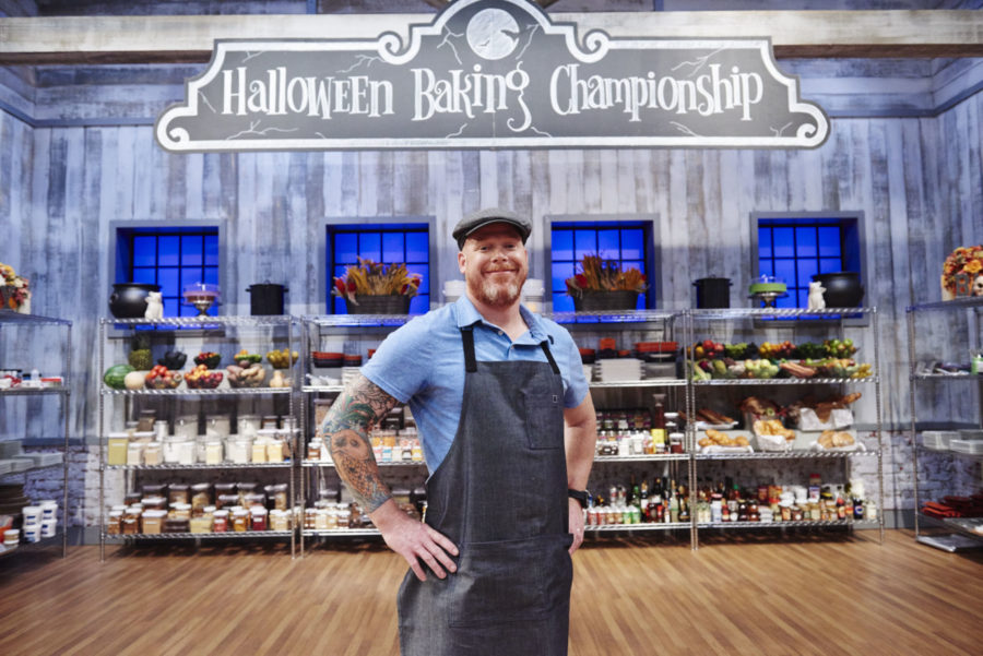 Competitor Scott Breazale during the Main-Heat round, Trick or Treat, Classic Costume Desserts, as seen on Food Network’s Halloween Baking Championship, Season 1.
