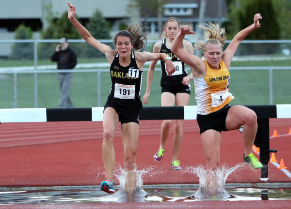 Oakland Universitys Kailey Weingartz in the 3000m steeplechase at the 2016 Horizon League Outdoor Championships.