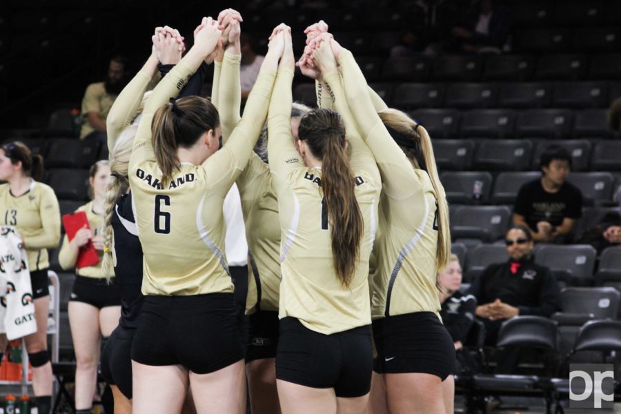 Oakland beat Western Michigan 3-0 at home on Tuesday, Sept. 13.