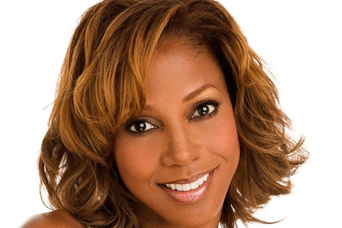 Book Holly Robinson Peete for Speaking, Events and Appearances