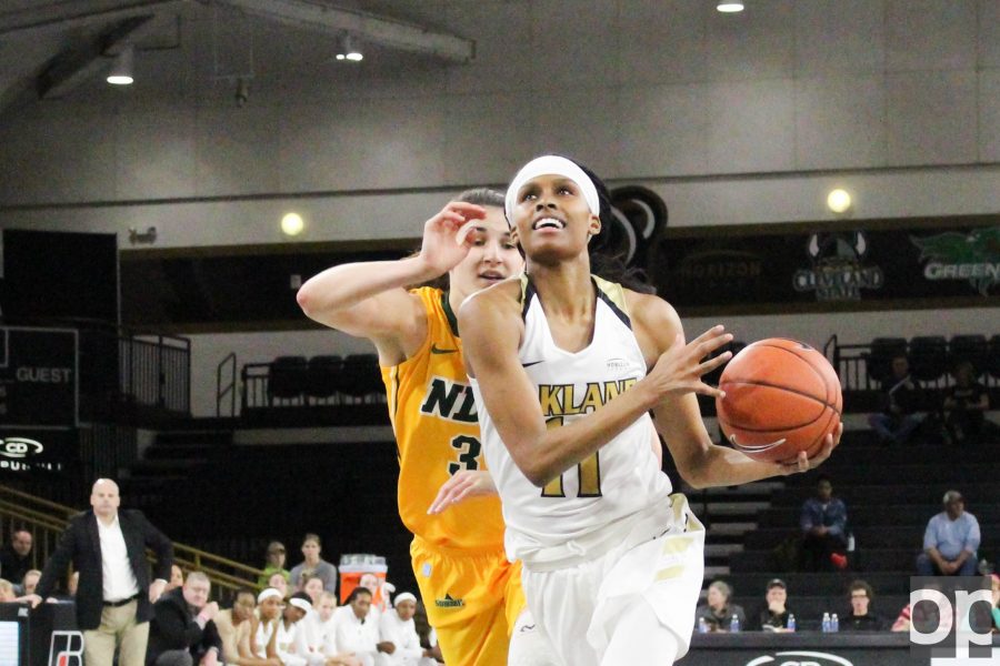 Hannah Little (18 points) followed Taylor Gleasons 22 points to lead Oakland into 95-66 win over North Dakota State University on Monday, Dec. 5 at the Orena. 