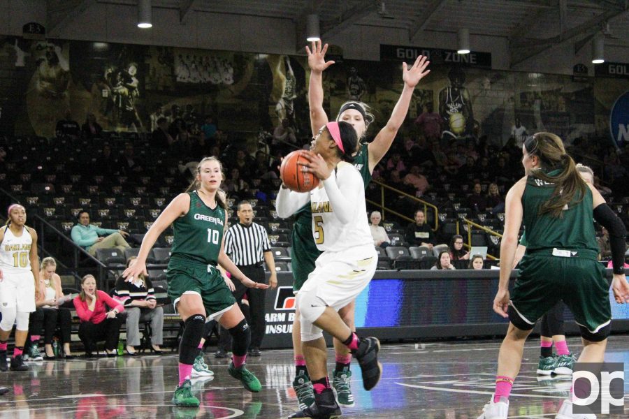 Sha’Keya Graves stole an inbound pass from Green Bay and scored the final layup earning the Golden Grizzlies a win over #21 Green Bay on Thursday, Feb. 2 at the Orena. 
