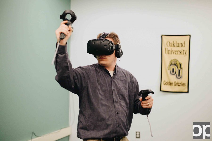 Matt Switlik tests out the new virtual reality program.