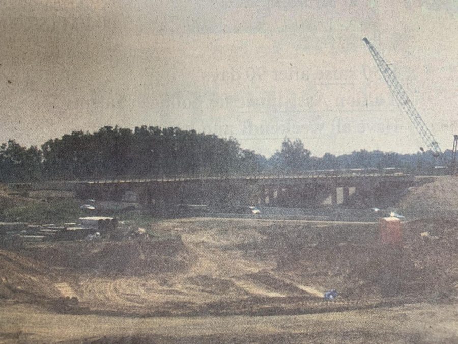 Oakland students in 2004 were plagued by the same construction problems students face today. At the time, three new construction projects were planned along I-75.