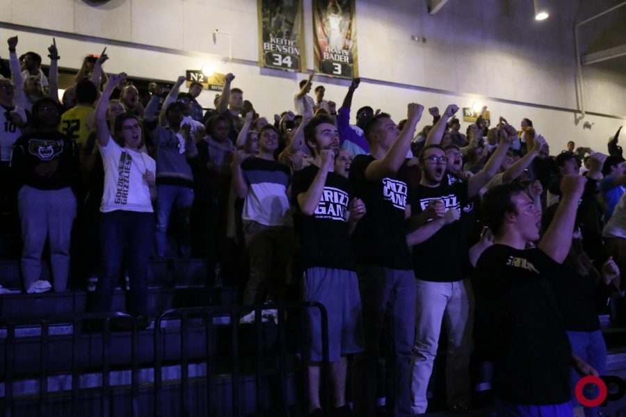 Students show their support for Oakland and Golden Grizzlies Athletics during the annual Grizz Madnezz in the O’rena on Friday. Oct. 11.