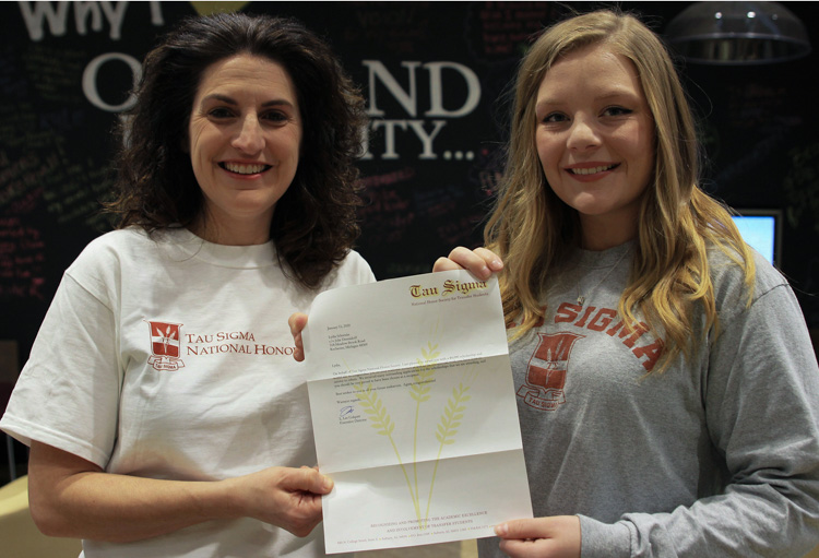 Senior Lydia Schwerin received a $4,000 scholarship from the Tau Sigma National Honor Society.
