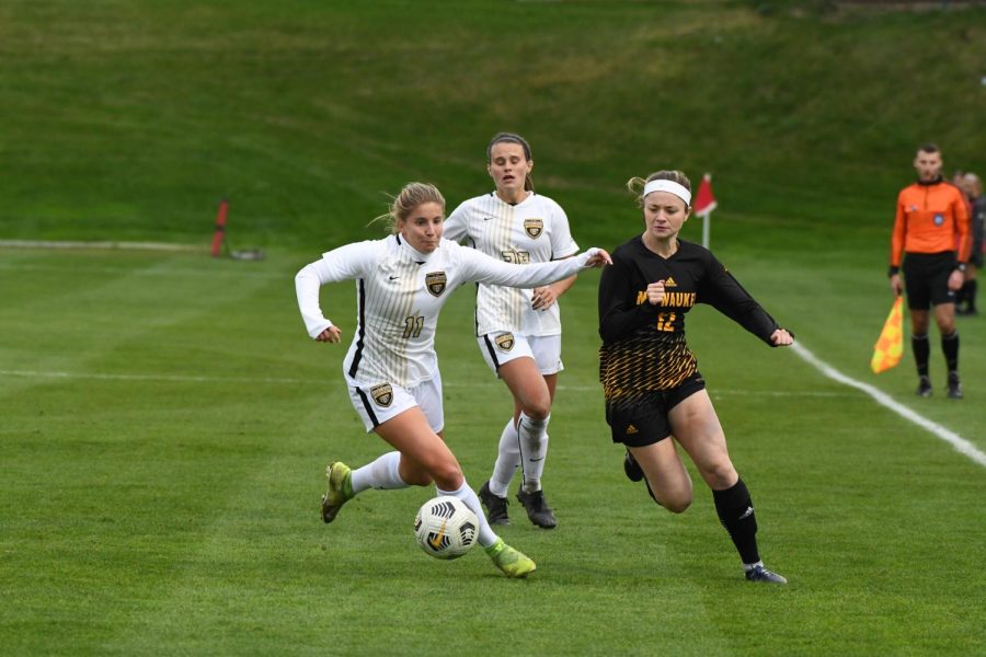 The Milwaukee Panthers shut out the Golden Grizzlies on Senior Night last Saturday.