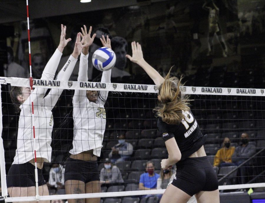Kerra Cornist and Jamie Walling go for a block against Milwaukee on Oct. 7.