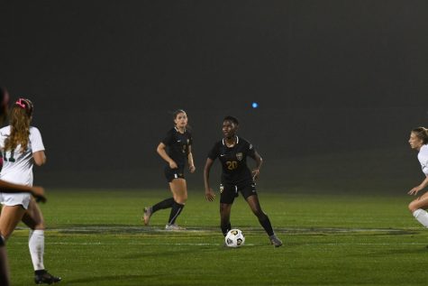 Karabo Dhlamini stares down a defender against Cleveland State on Oct. 7.