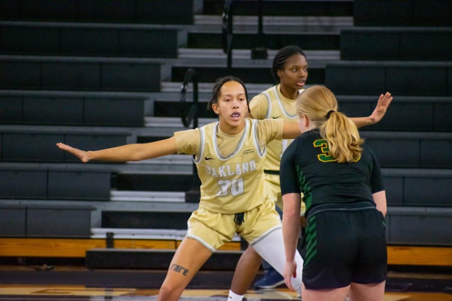 Alona Blackwell guards an opposing player against Wright State on Jan. 13.