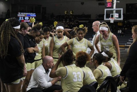 Jeff Tungate has returned to lead the Oakland womens basketball team once again.