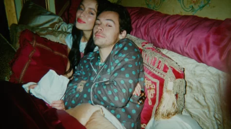 Harry Styles has finally dropped the second music video from his new album “Harry’s House,” this time for his second single “Late Night Talking.”