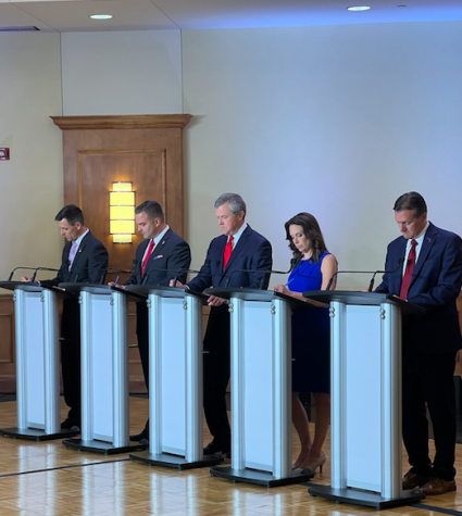 Five GOP candidates fiercely took to the podium to make their mark in the last debate before the Aug. 2 primary.