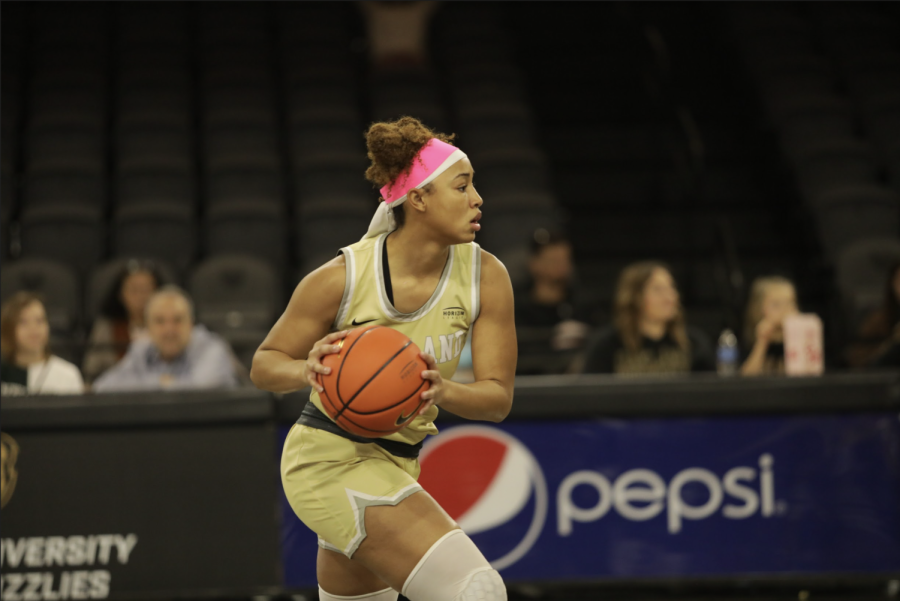Moore, Townsend combine for 46 in 85-81 win over IUPUI