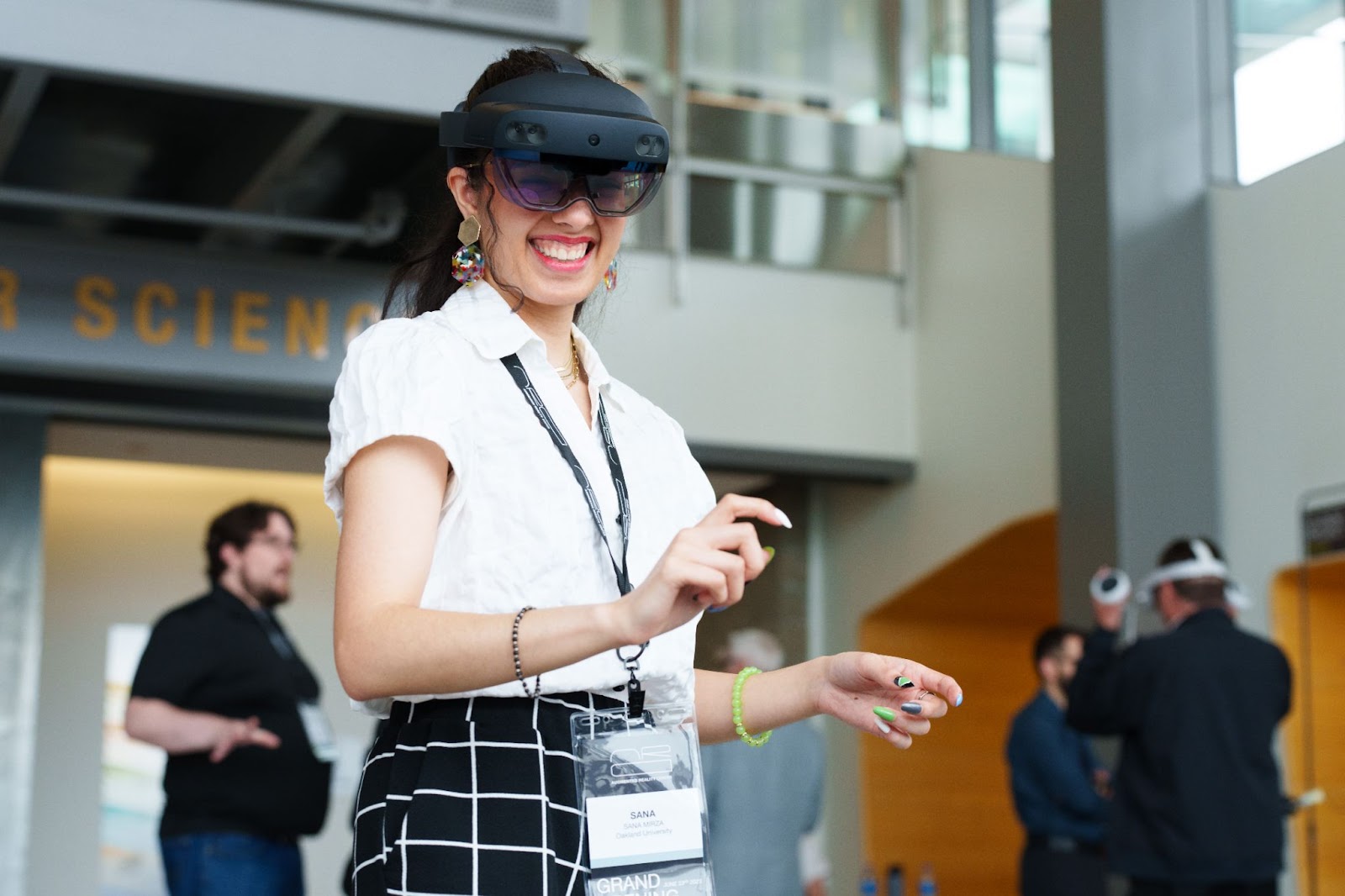 School of Engineering and Computer Science opens Augmented Reality ...