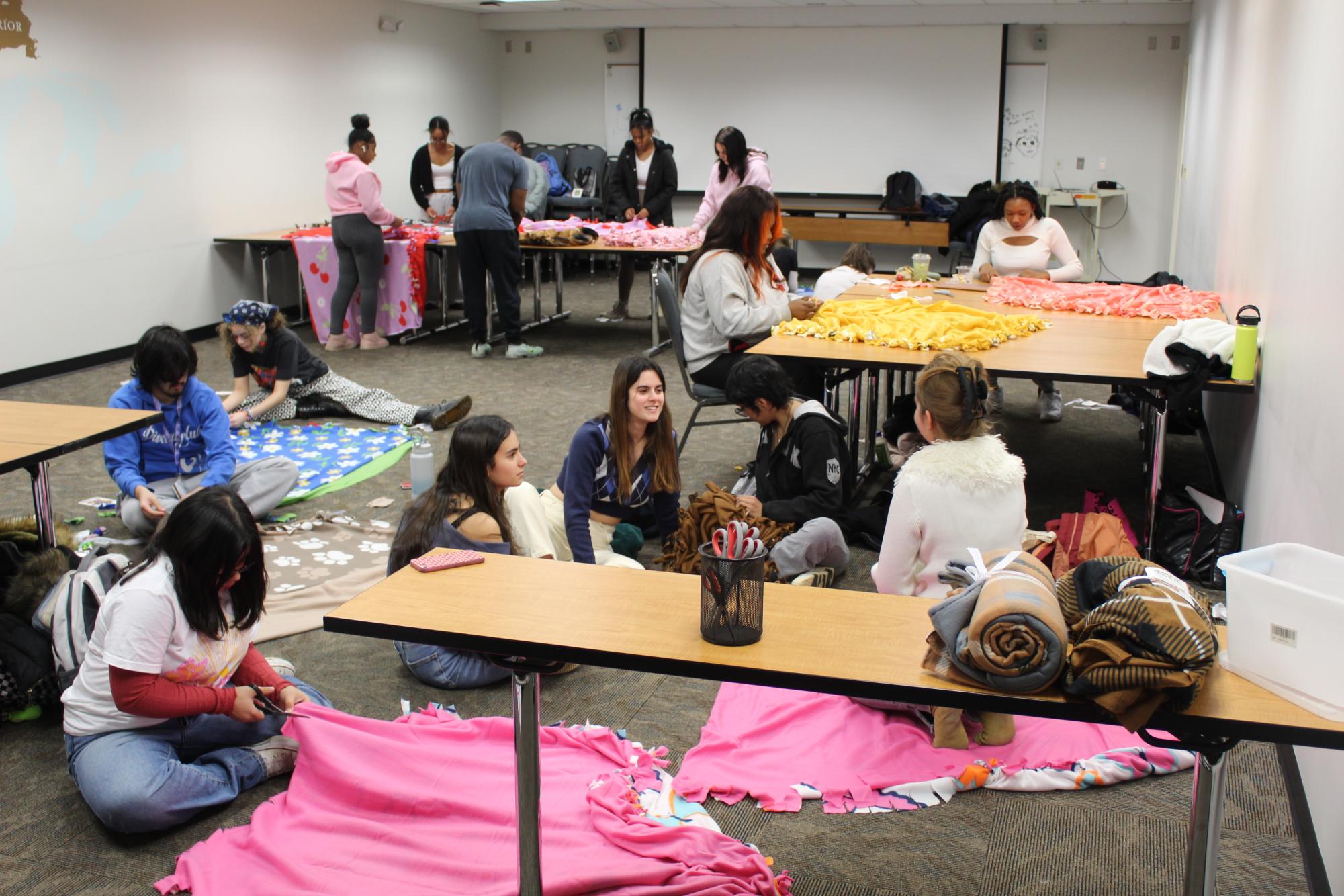 SPB hosts successful blanket-making event