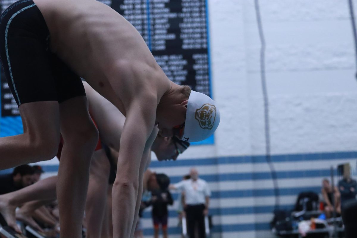 Oakland swim and dive dominates Calvin, Wayne State in back-to-back wins