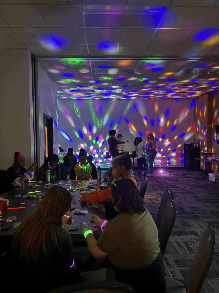 BRATz Nostalgia Night brings students back in time